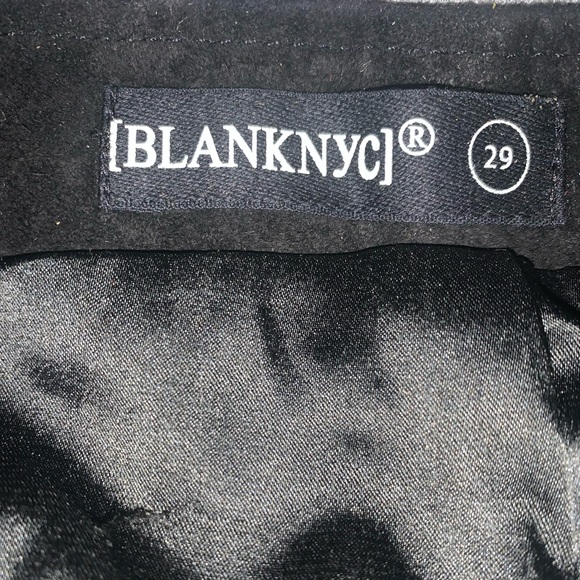 BLANKNYC Black Suede Mini-Skirt NWOT - 29 - Picture 4 of 6
